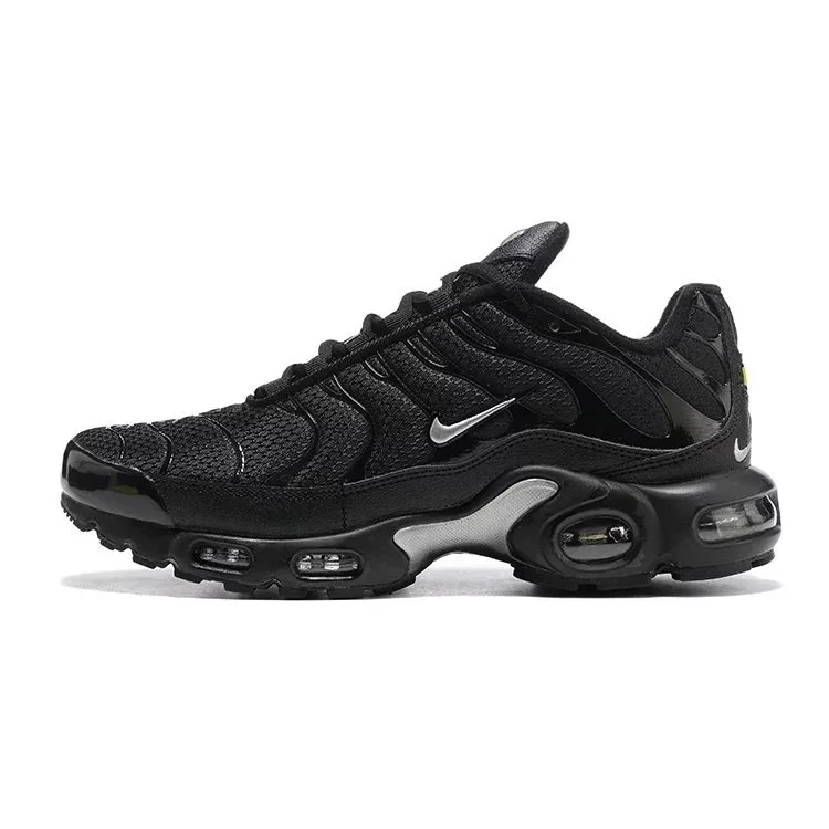 Nike Nike Air Max Plus Triple Black Sneakers Black
