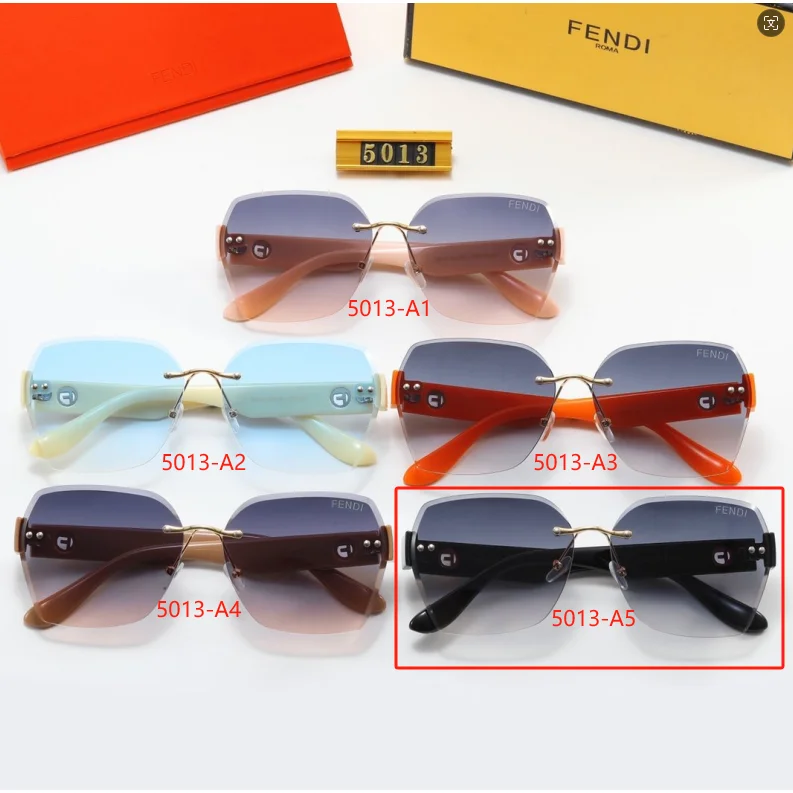 Fendi Fendi Iconic 5013-A5 Gradient Sunglasses Black