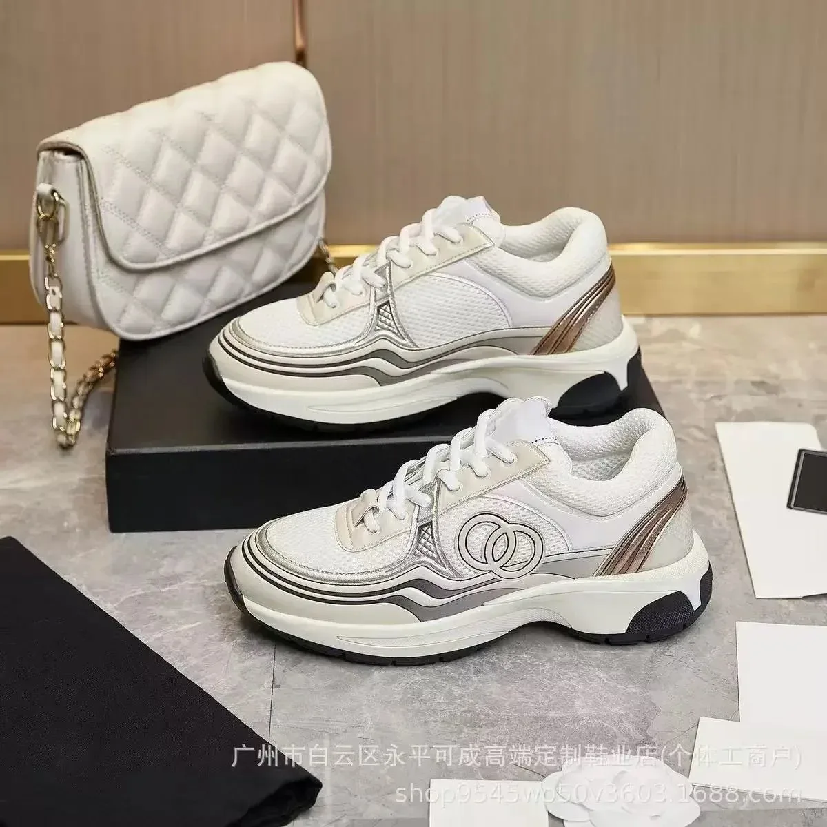 Chanel Chanel Runners White/Gold Sneakers White
