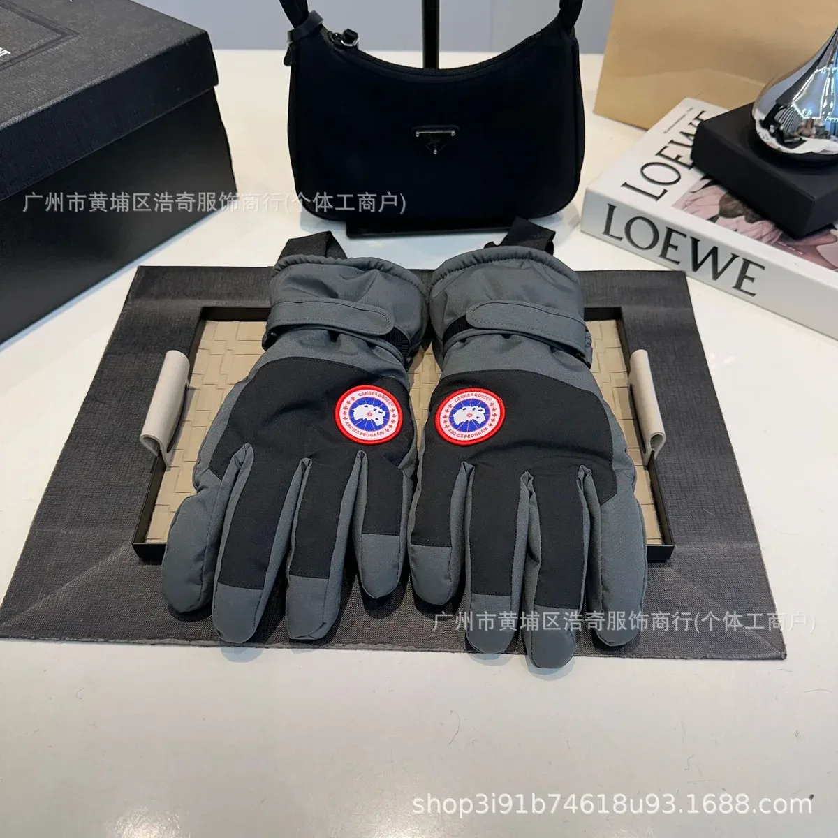 Canada Goose Canada Goose Expedition Gloves G-Grey Winter Accessories Grey - 1