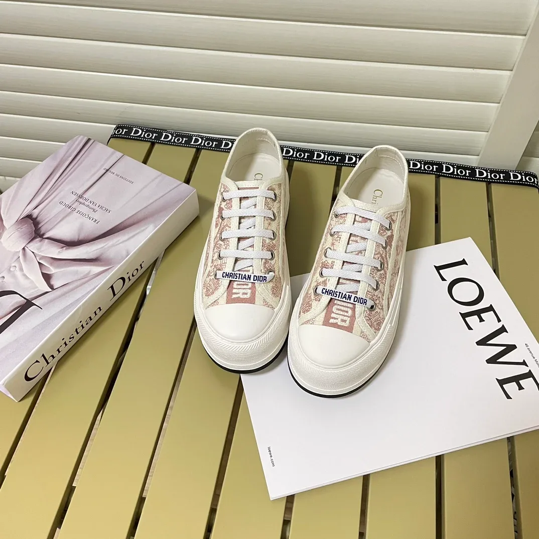 Dior Christian Dior Classic Canvas Sneakers Beige/White Beige - 1