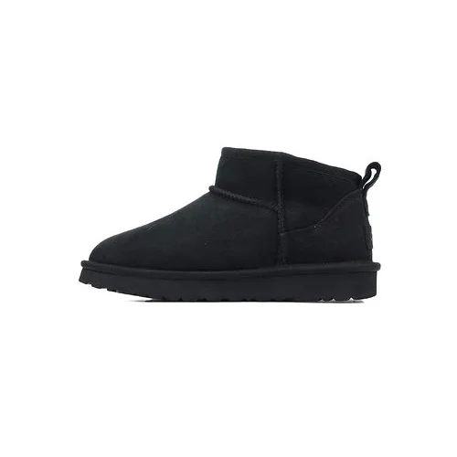 UGG Classic Short Black Boots