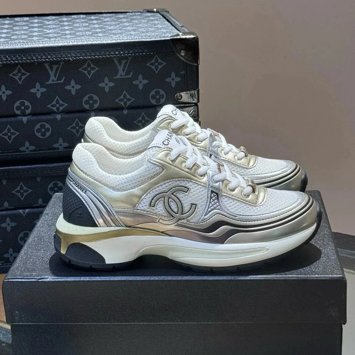 Chanel Chanel Runners Silver/Gold/White Sneakers Multicolor