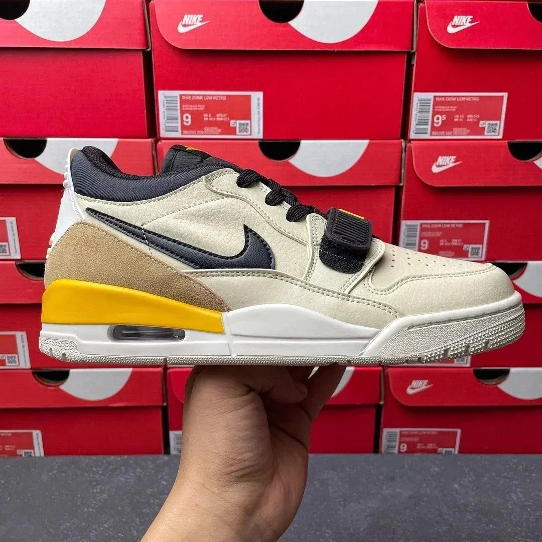 Nike Nike Air Jordan Legacy 310 Yellow Black Sneakers Yellow - 1