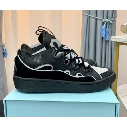 Le Coq Sportif Le Coq Sportif LCS R800 Black & White Sneakers Black - 1