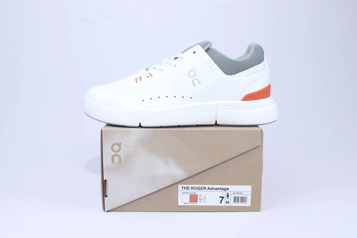 On Running On The Roger Advantage White/Orange Sneakers White - 1
