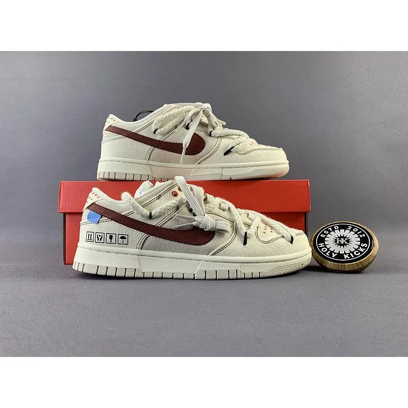Nike Nike Dunk Low Sail/Maroon Sneakers Cream