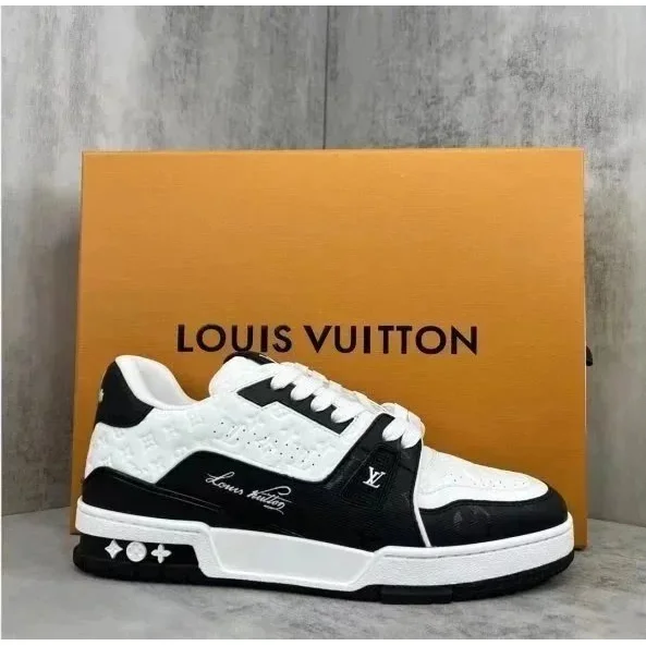 Louis Vuitton Louis Vuitton LV Trainer Black/White Monogram Sneaker Multicolor