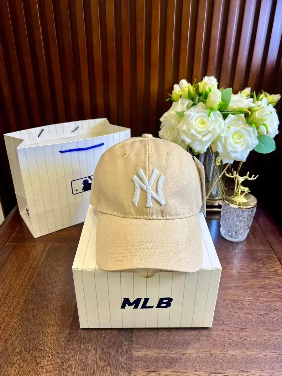 Other MLB New York Yankees Beige Logo Cap Beige - 1