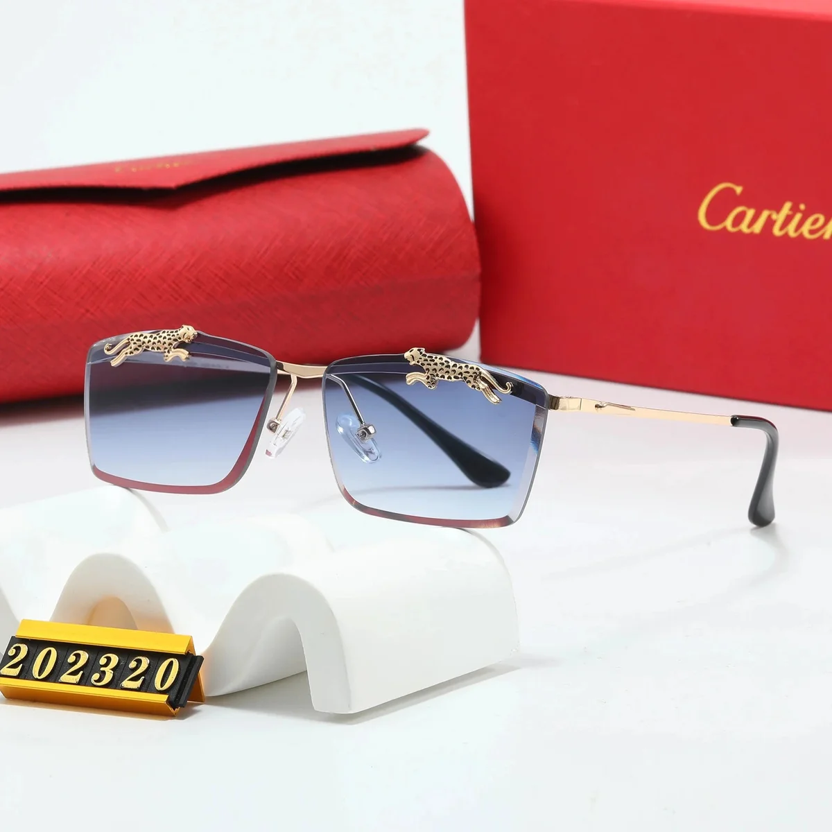 Cartier Cartier Panthère Blue Gradient with Gold Panther Sunglasses Blue - 1