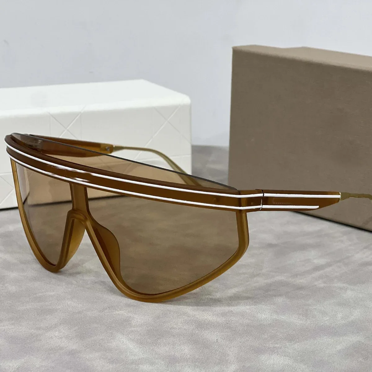 Dior Dior B22 Brown/White Shield Sunglasses Brown