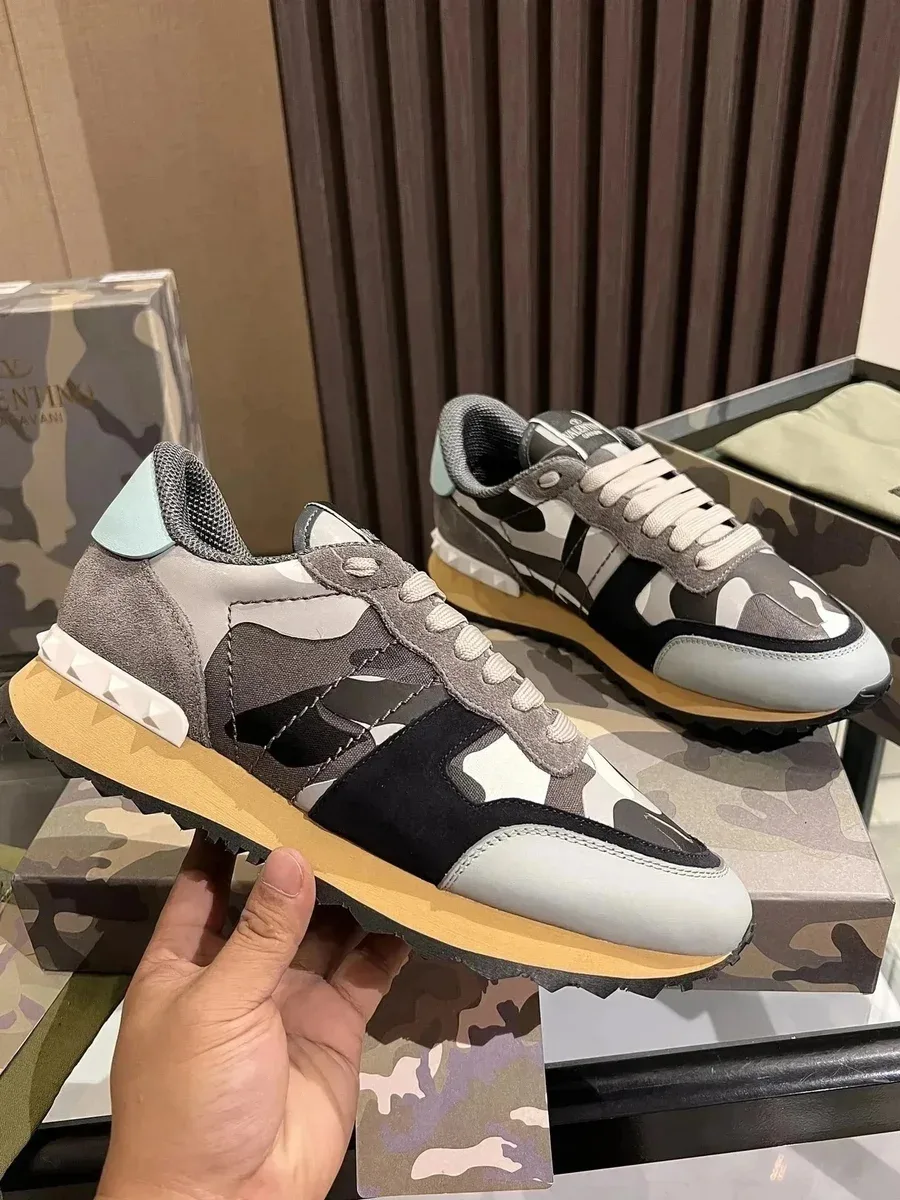 Valentino Valentino Rockstud Camo Sneakers Multicolor - 1