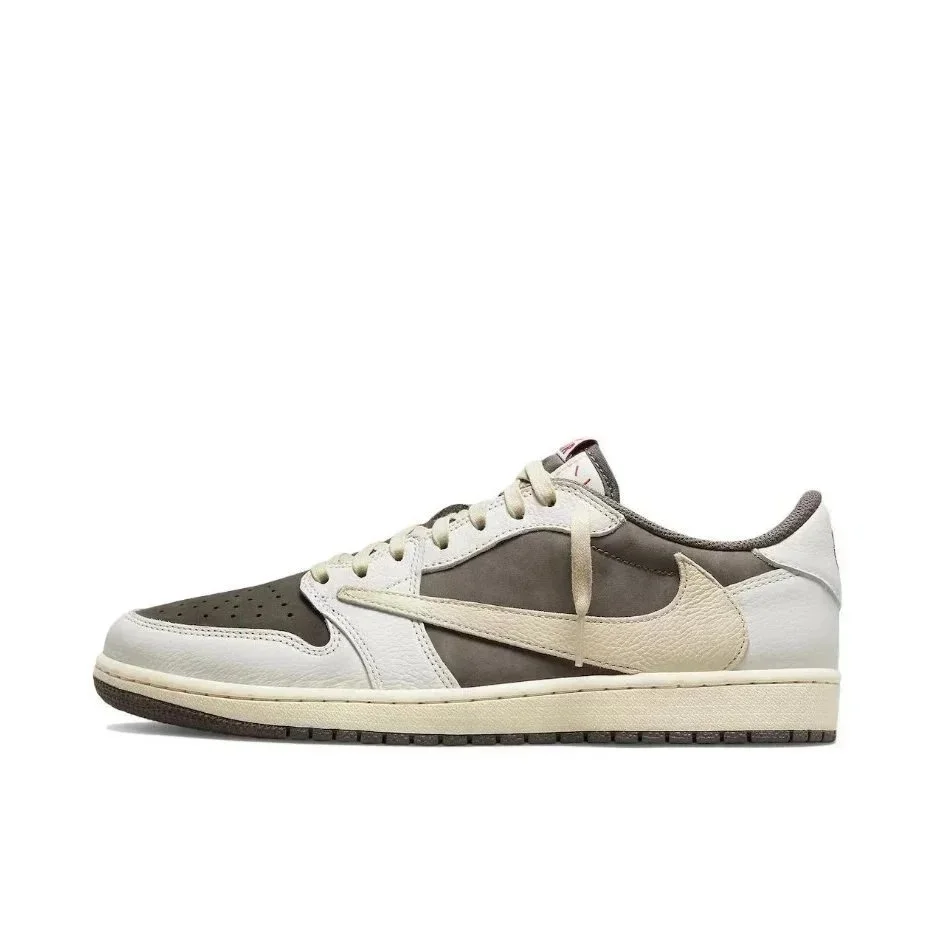 Nike Nike Air Jordan 1 Low White/Brown Sneakers Beige