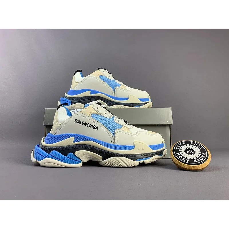 Balenciaga Balenciaga Triple S Cream/Blue Sneakers Cream