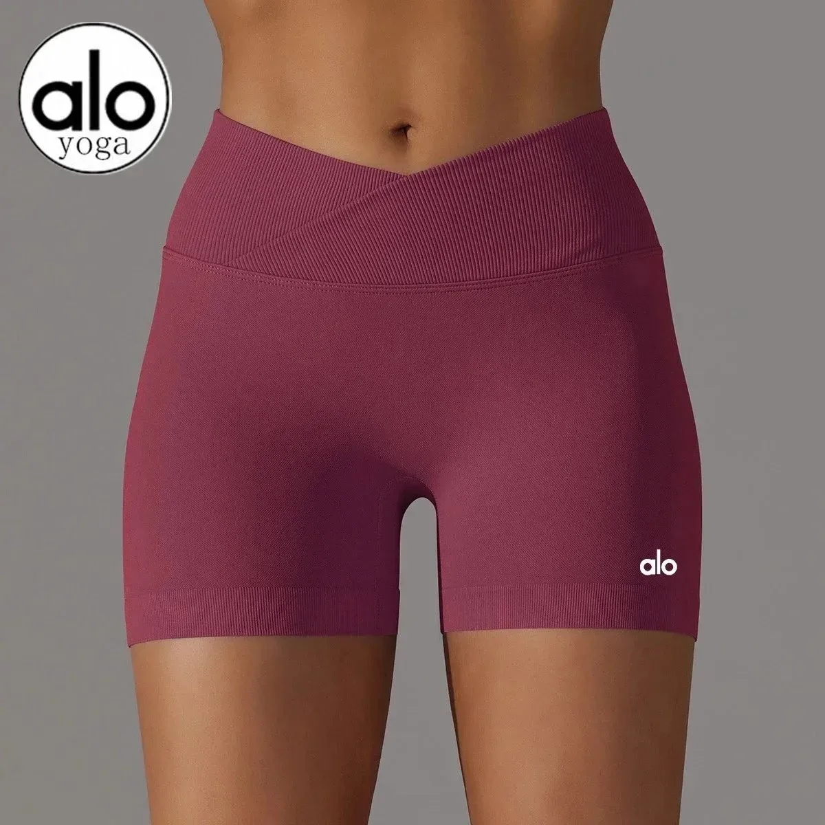 Alo Yoga Alo Yoga Wine Red Shorts Red - 1