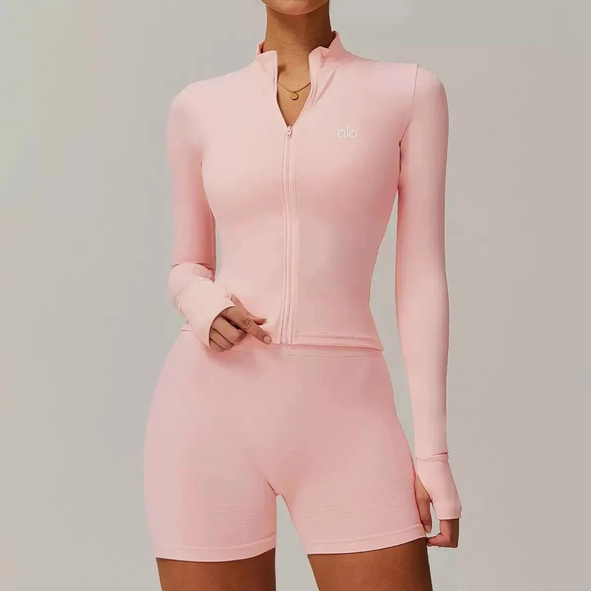 Alo Yoga Alo Seamless Zip-Up Top & Shorts Set in蜜桃粉 Pink - 1