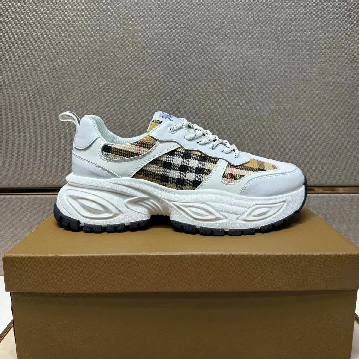 Burberry Burberry Vintage Check White & Plaid Sneakers White - 1