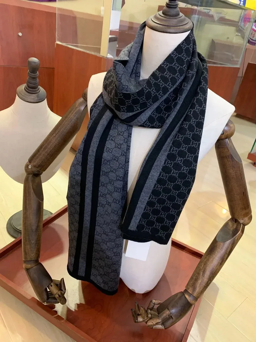 Gucci Gucci GG Supreme Black/Grey Monogram Scarf Black