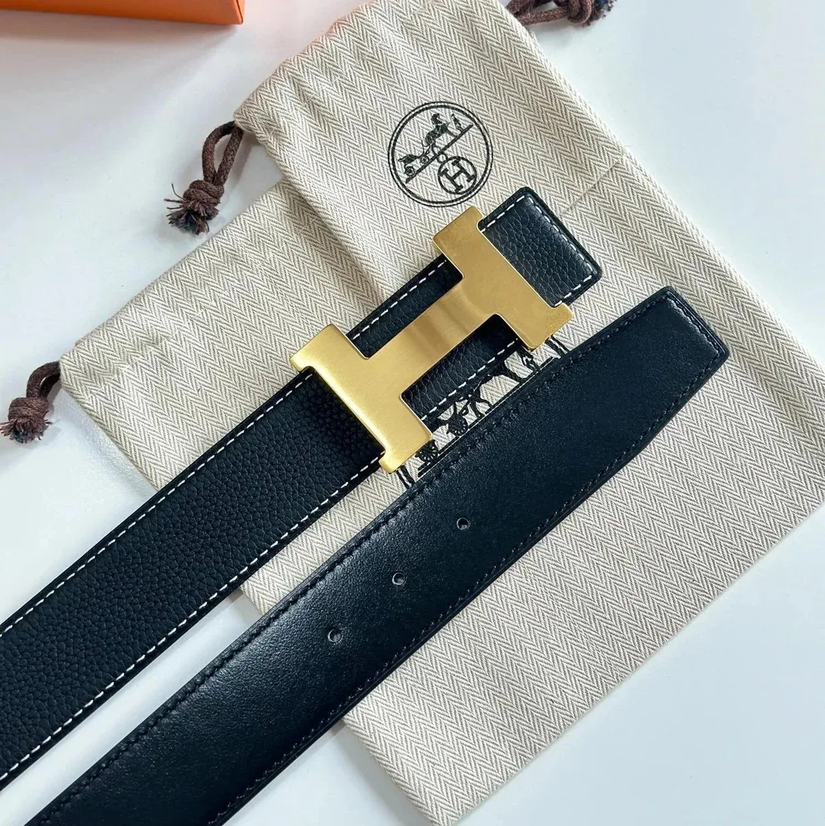Hermès Hermès Hermès H Belt Black/Brushed Gold Black
