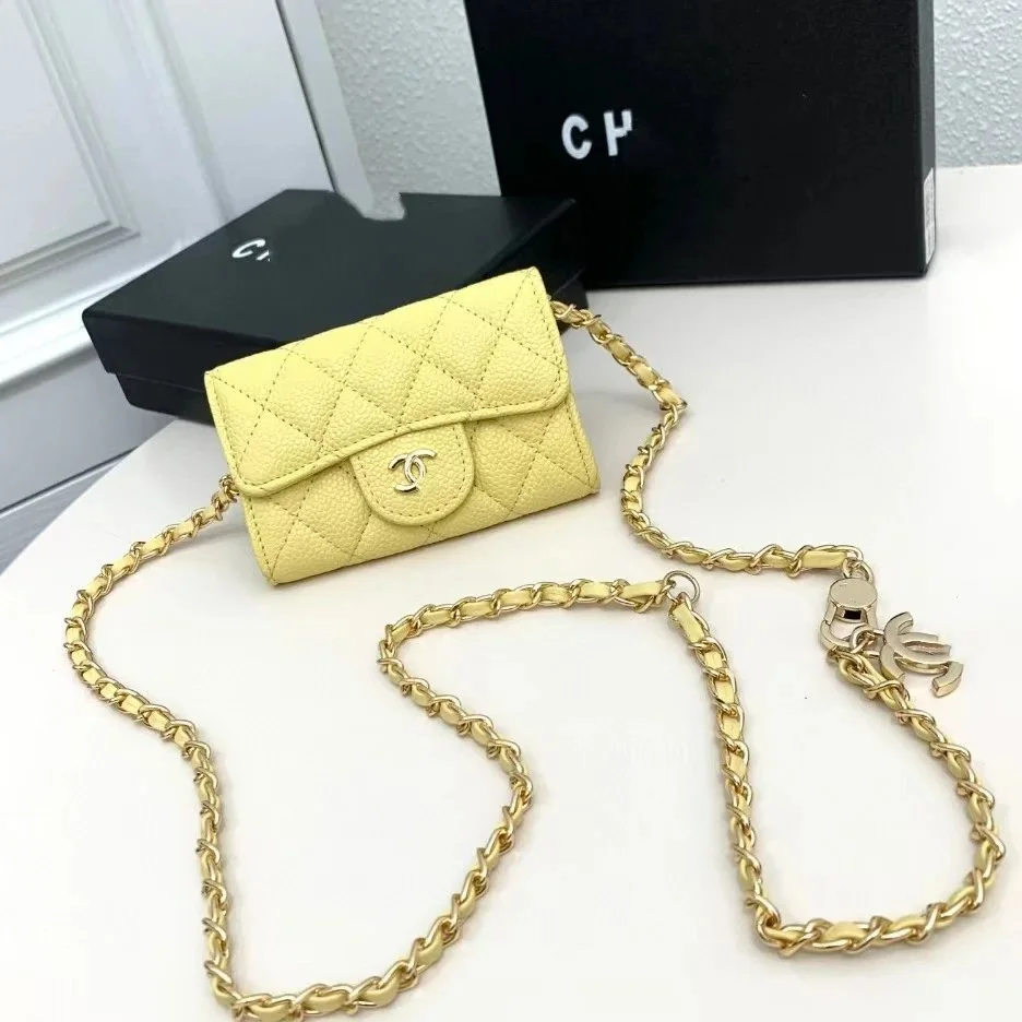Chanel Classic Flap Umhängetasche aus gelbem Leder