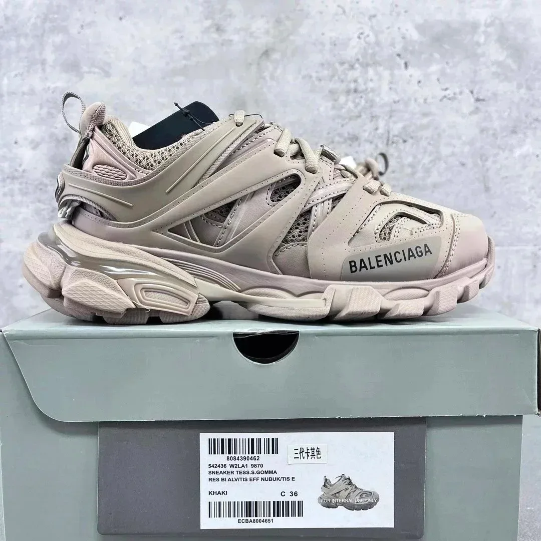 Balenciaga Balenciaga Track 3.0 Khaki Sneakers Beige