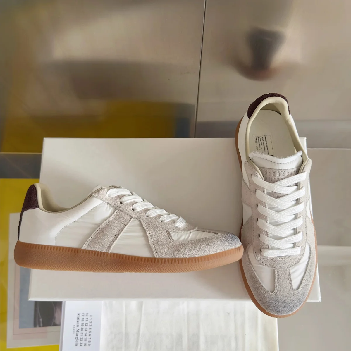 Maison Margiela Maison Margiela Replica Sneakers Beige/White/Gum Beige