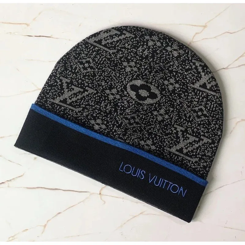 Louis Vuitton Louis Vuitton Monogram Black/Blue Beanie Black