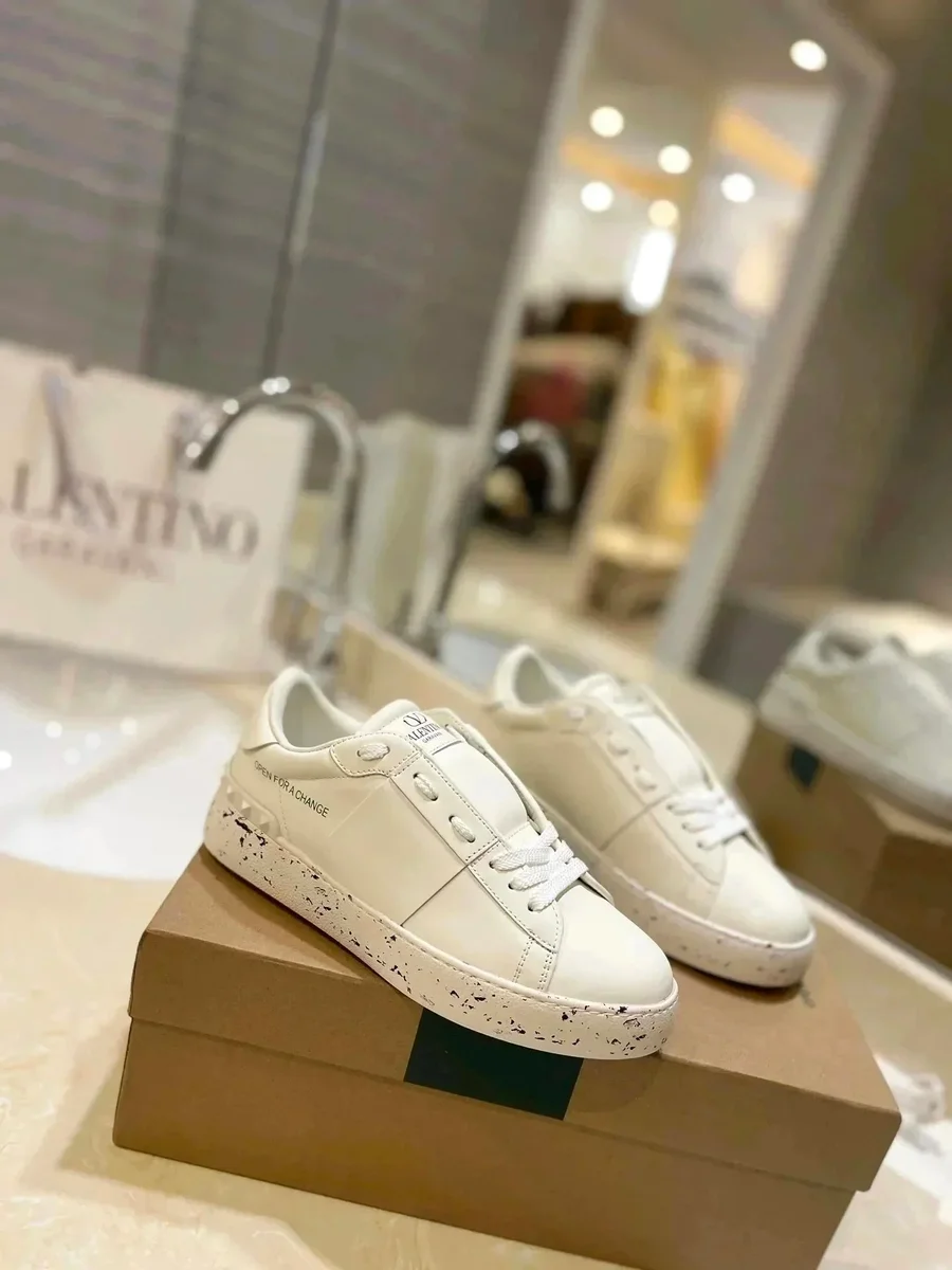 Valentino Valentino White/Black Splatter Sneakers White