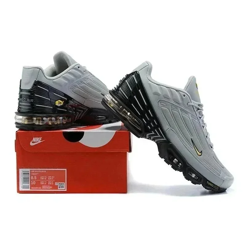 Nike Nike Air Max Plus Tuned Air Grey/Gold Sneakers Grey - 1