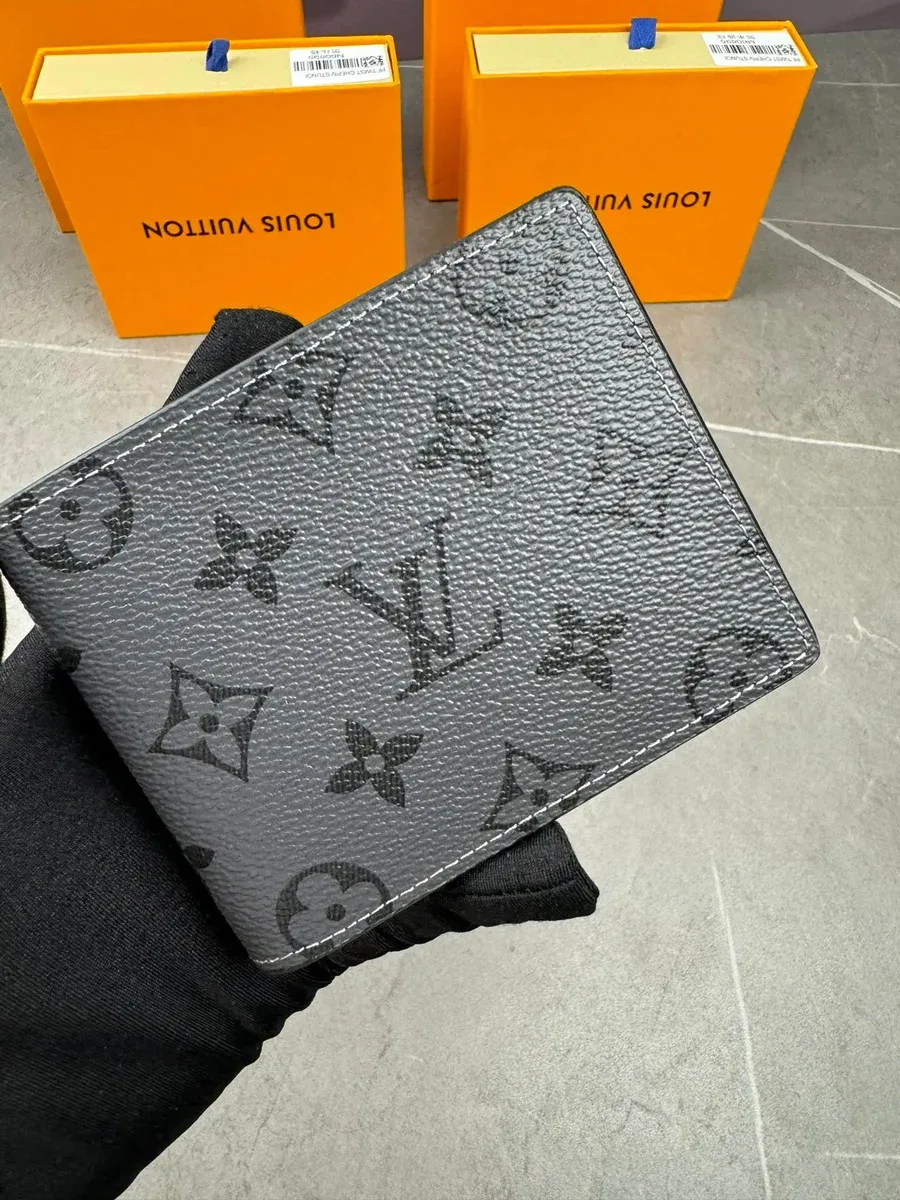Portfel z monogramem Louis Vuitton w kolorze szarym