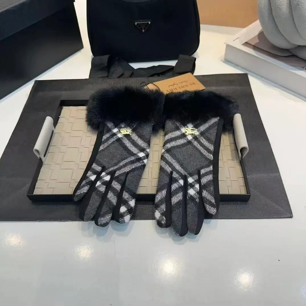Burberry Burberry Plaid Fur Trim Gloves Black/White Black - 1