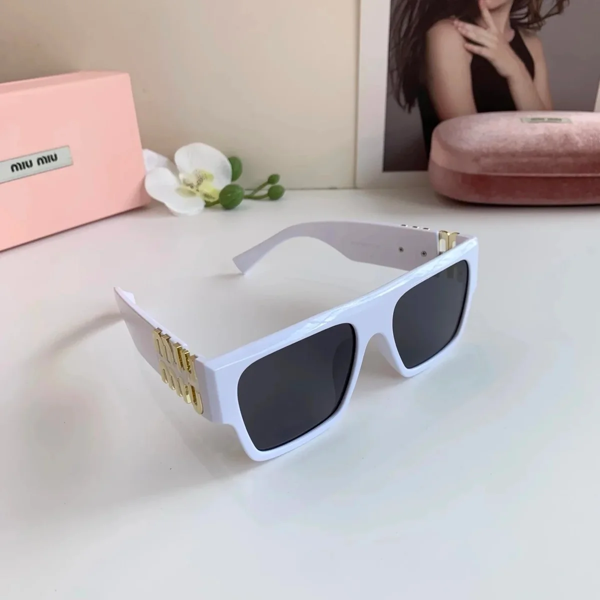Miu Miu Miu Miu White Gold Logo Sunglasses White - 1