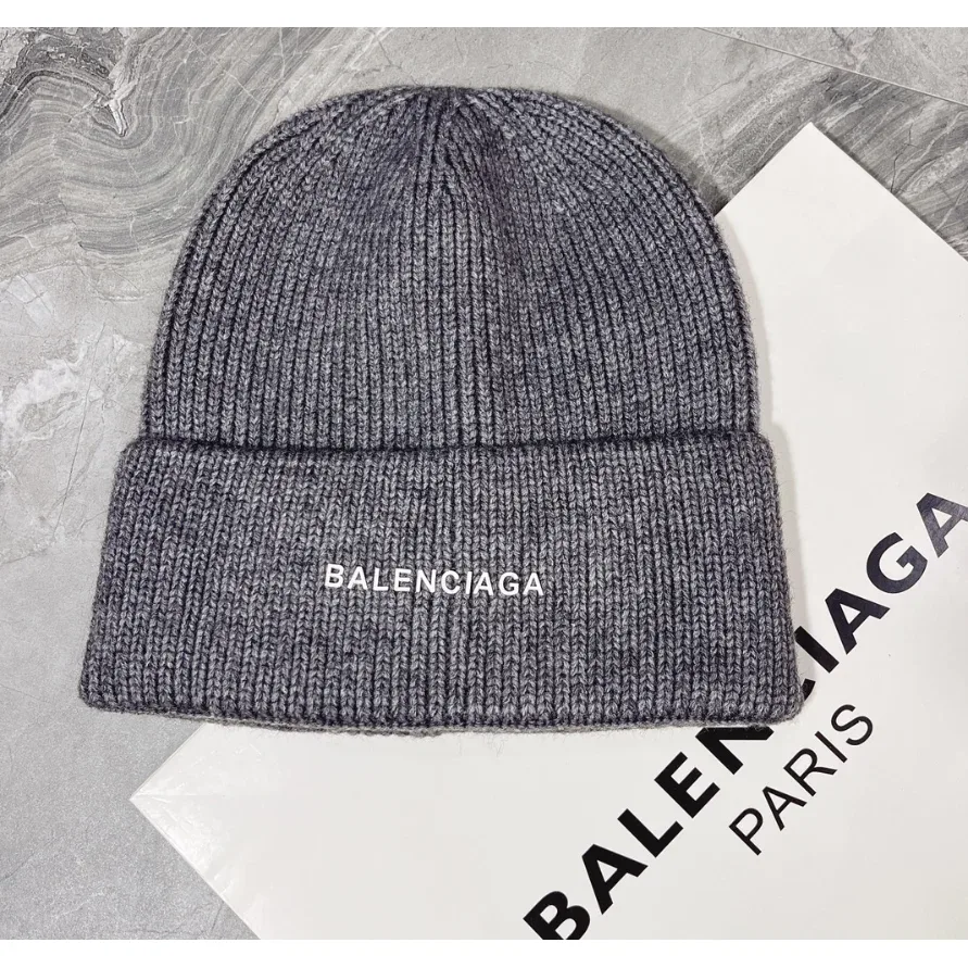 Balenciaga Balenciaga B-3 Grey Knit Beanie Grey