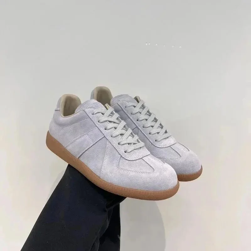 Adidas Adidas Originals Gazelle Cloud White Gum Sneakers Grey