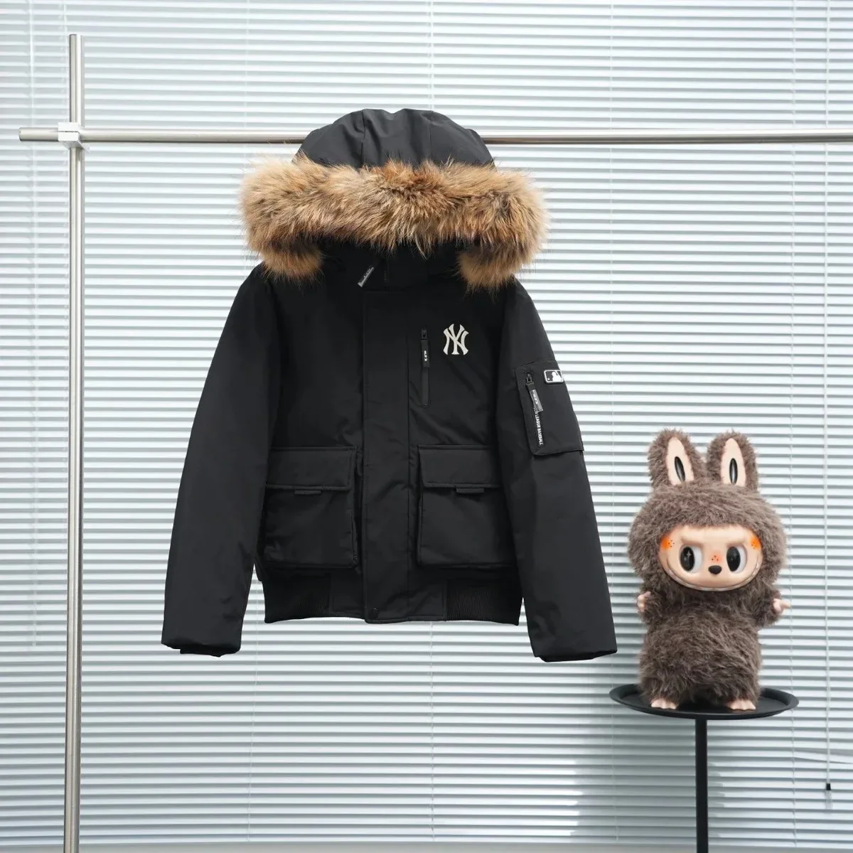 New York Yankees New York Yankees Black Fur Trim Parka Black - 1