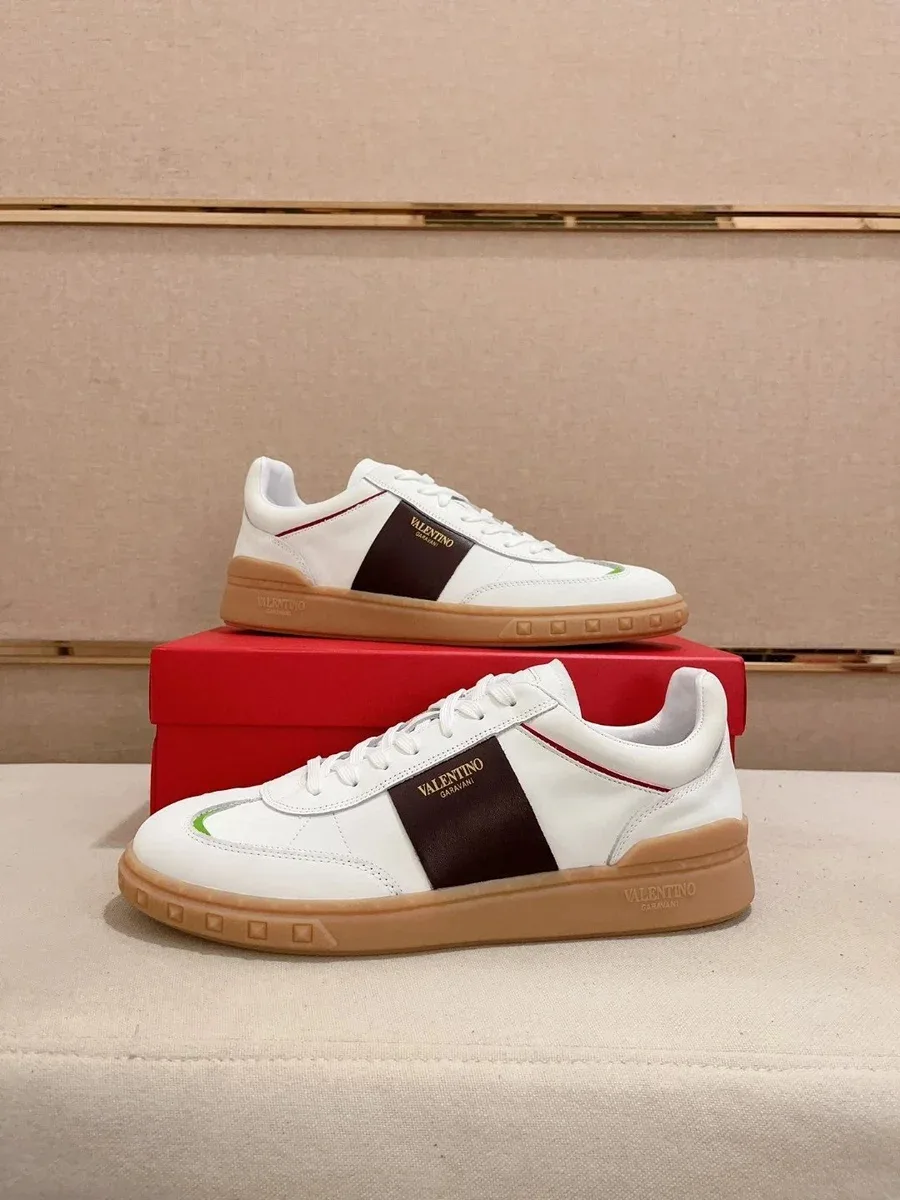 Valentino Valentino Garavani White Brown Green Sneakers White - 1
