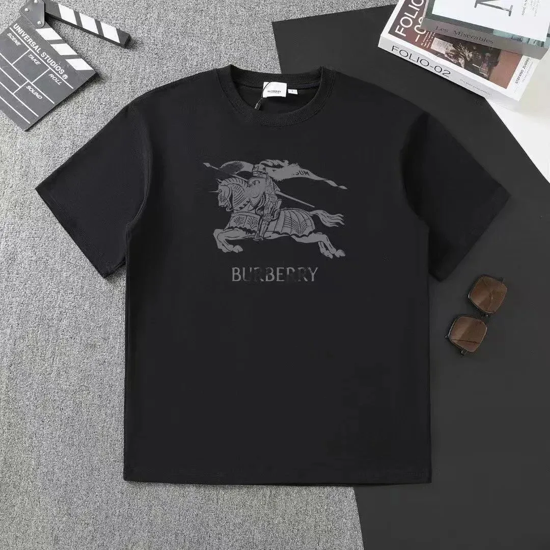 Burberry Burberry Black Knight Graphic T-Shirt Black - 1