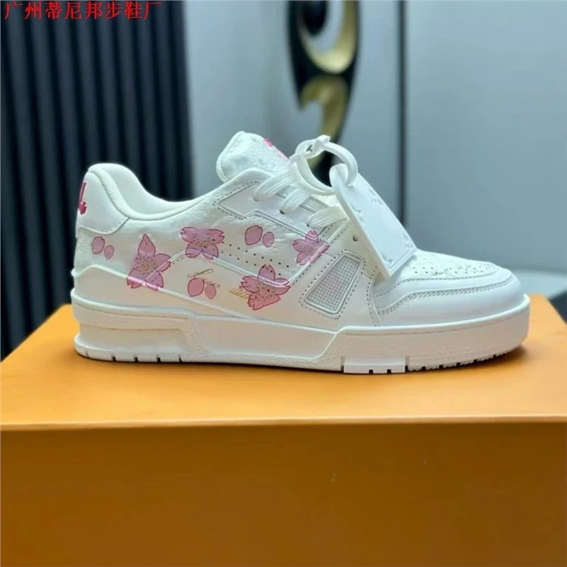 Louis Vuitton Louis Vuitton LV Arch Light Cherry Blossom White/Pink Floral Sneaker White