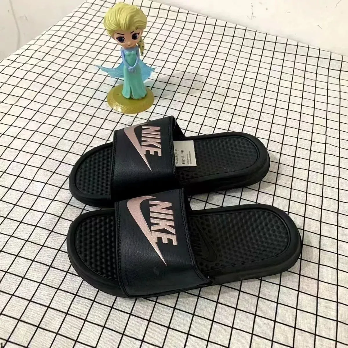 Nike Nike Benassi NK Rose Gold Slippers Black - 1