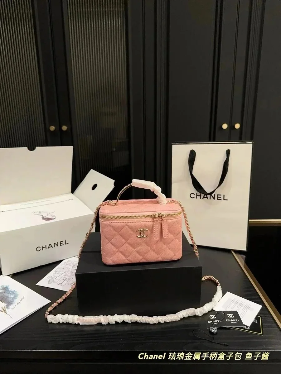 Chanel Chanel Pink Quilted CC Logo Box Bag Pink