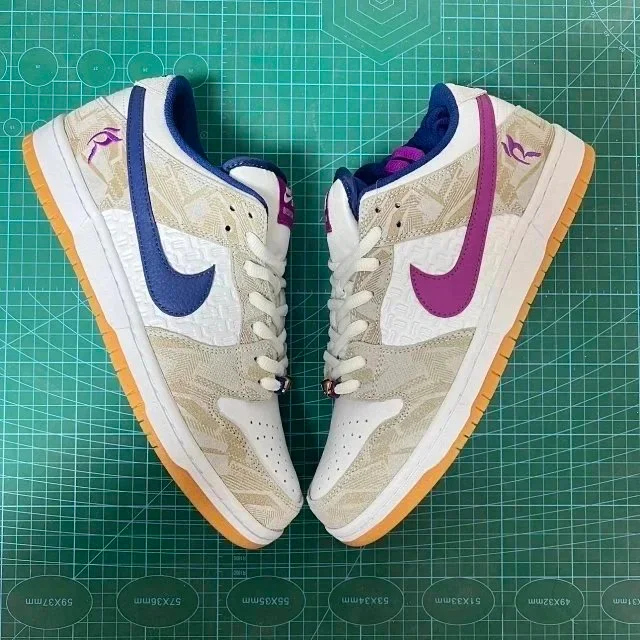 Nike Nike SB Dunk Low White Purple鸳鸯 Sneakers White