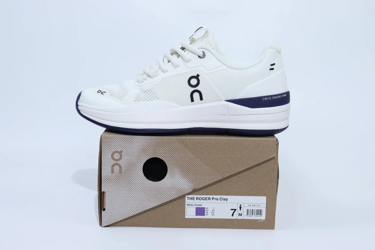 On Running On The Roger Pro Clay White/Purple Sneakers White - 1