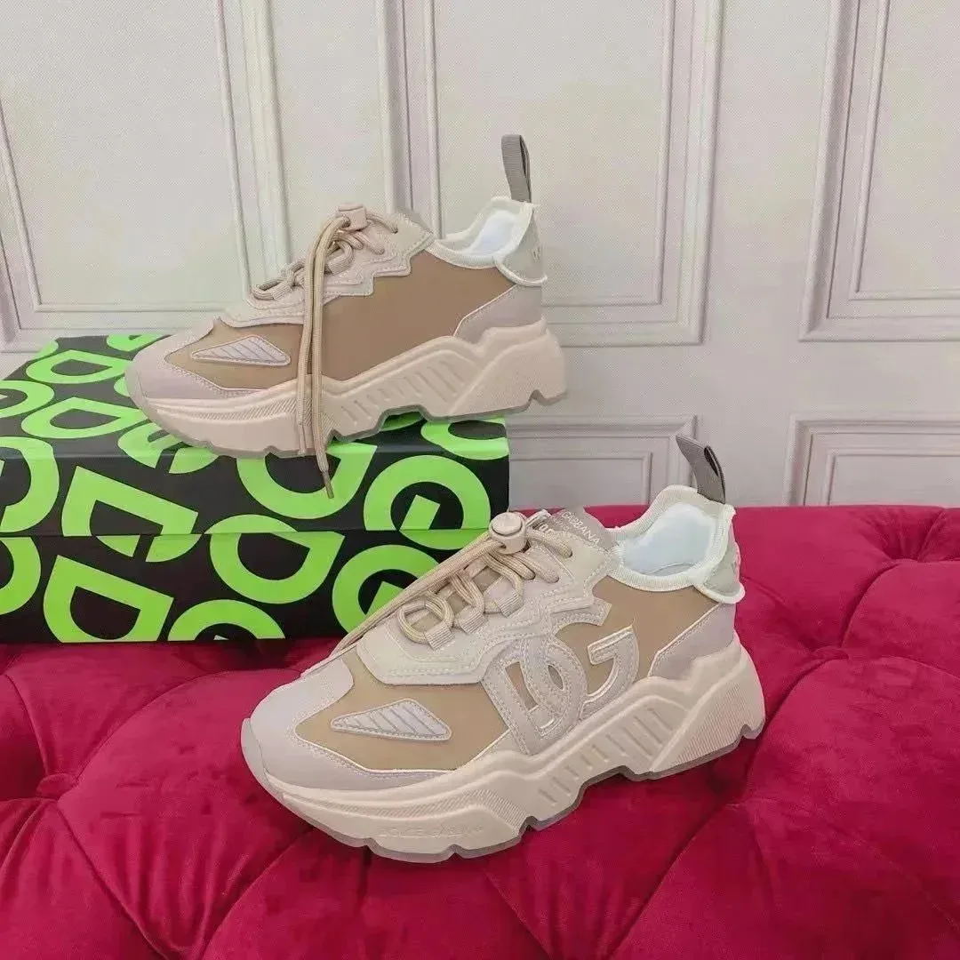 Dolce & Gabbana Dolce & Gabbana DG Beige Chunky Sneakers Beige