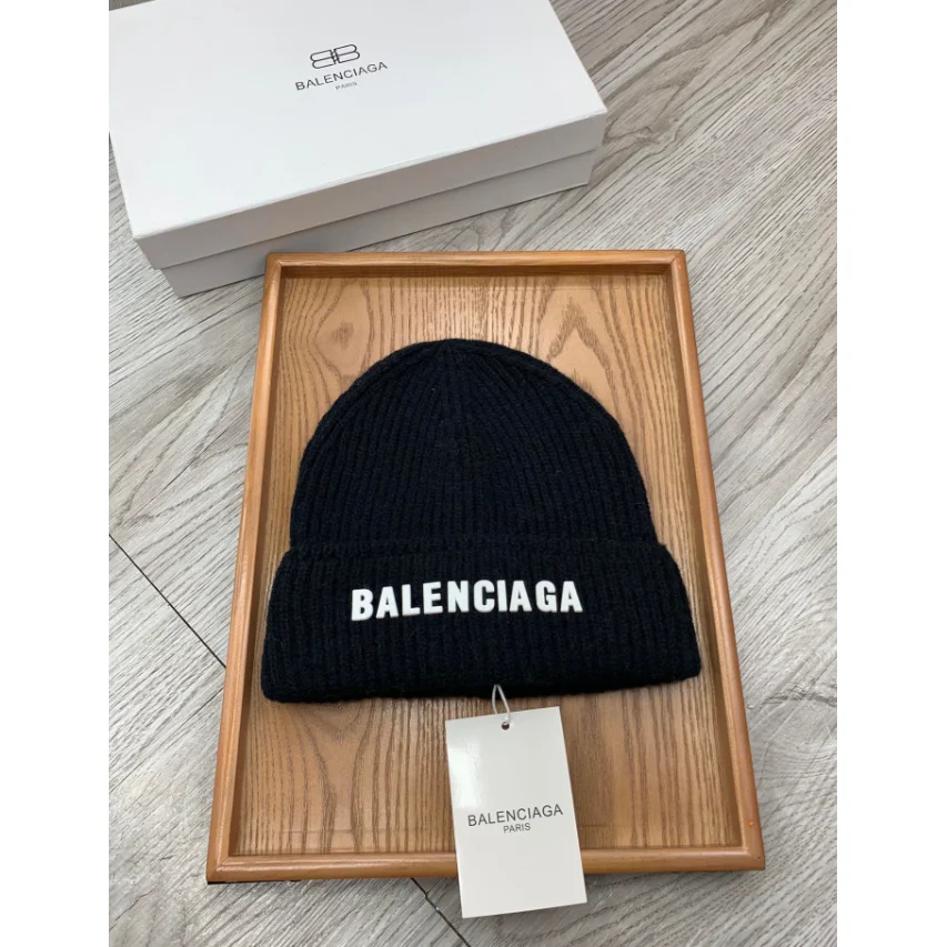 Balenciaga Balenciaga Black Logo Beanie Hat Black - 1