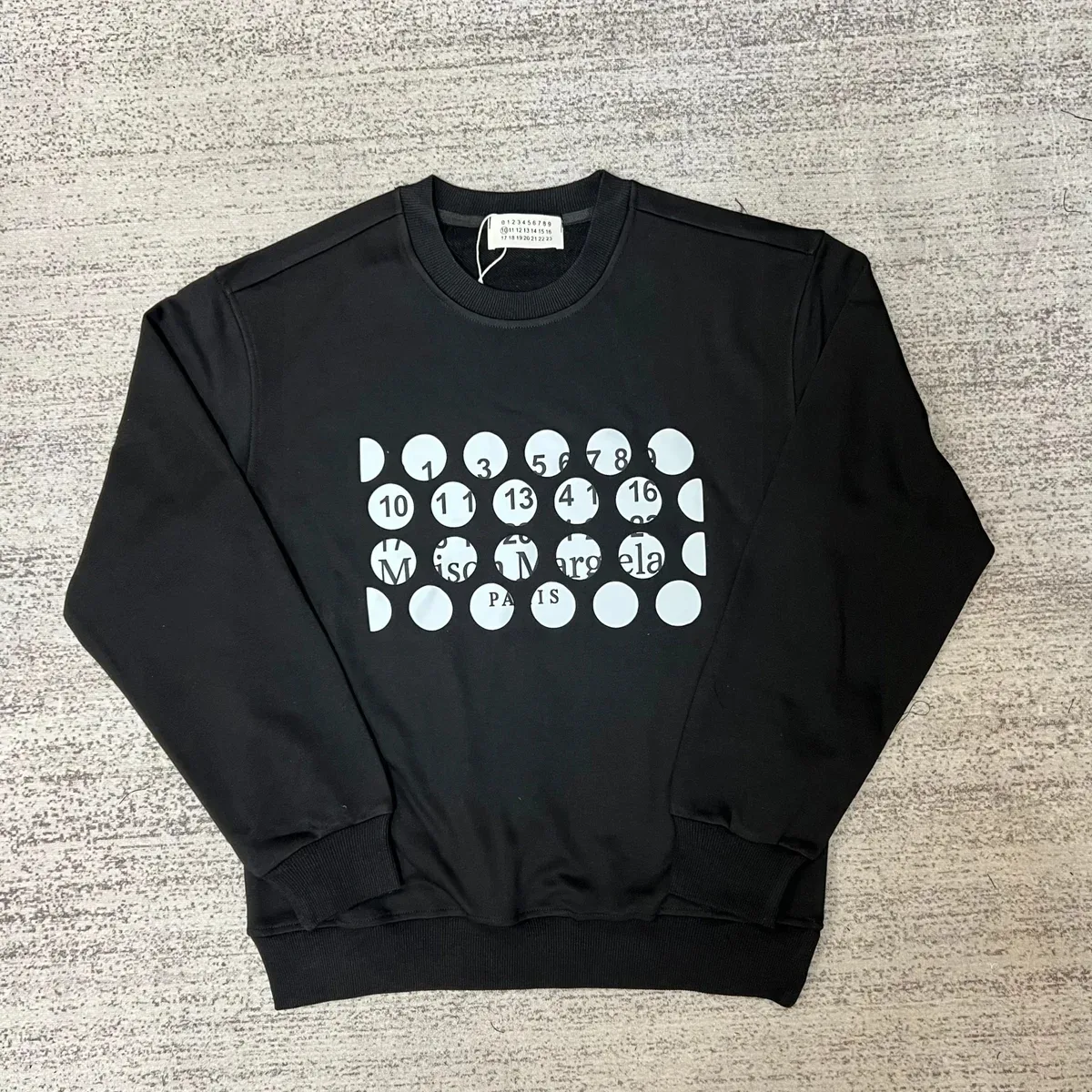 Maison Margiela Maison Margiela Black Dots Graphic Crewneck Sweatshirt Black - 1