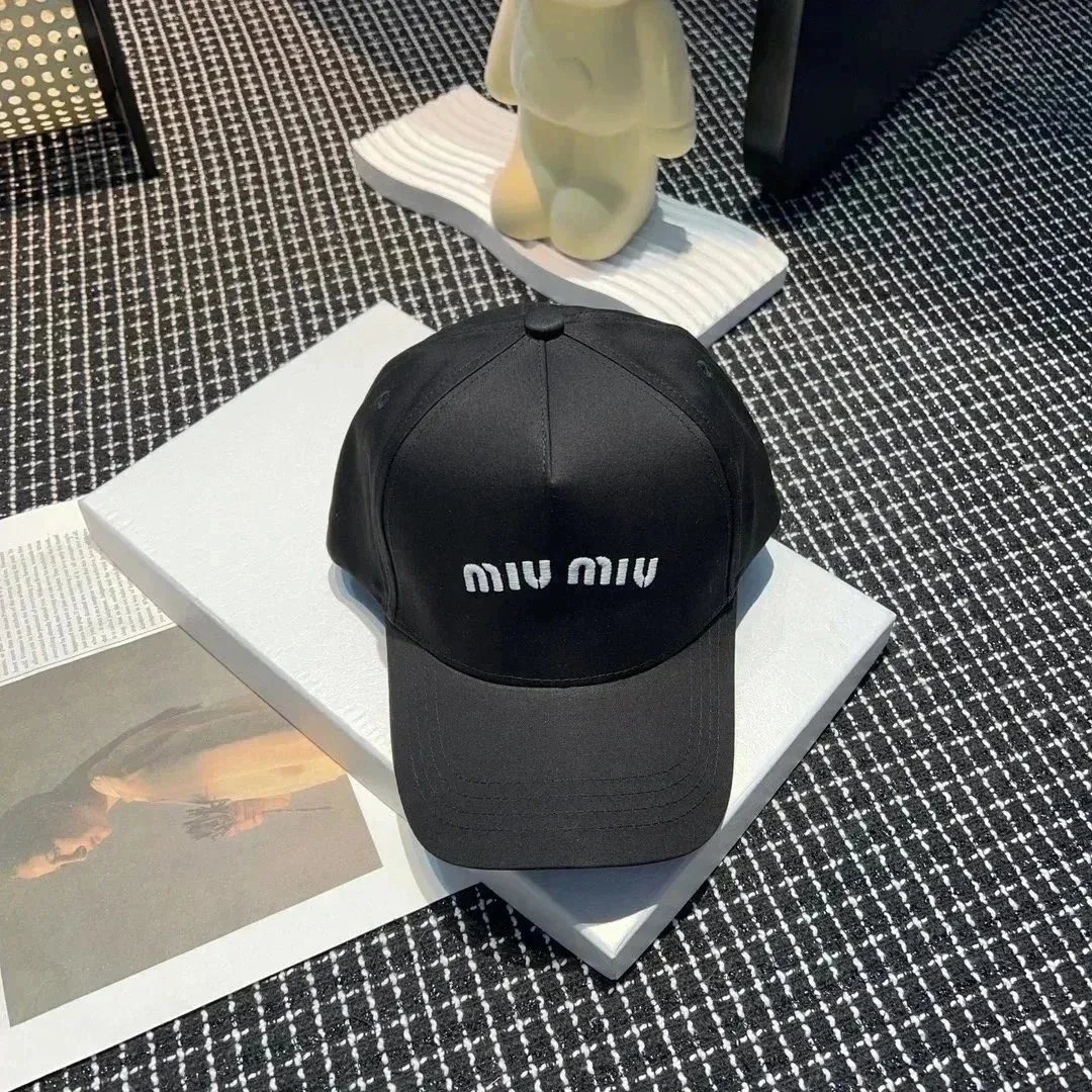 Miu Miu Miu Miu Black 'miu miu' Embroidered Cap Black - 1