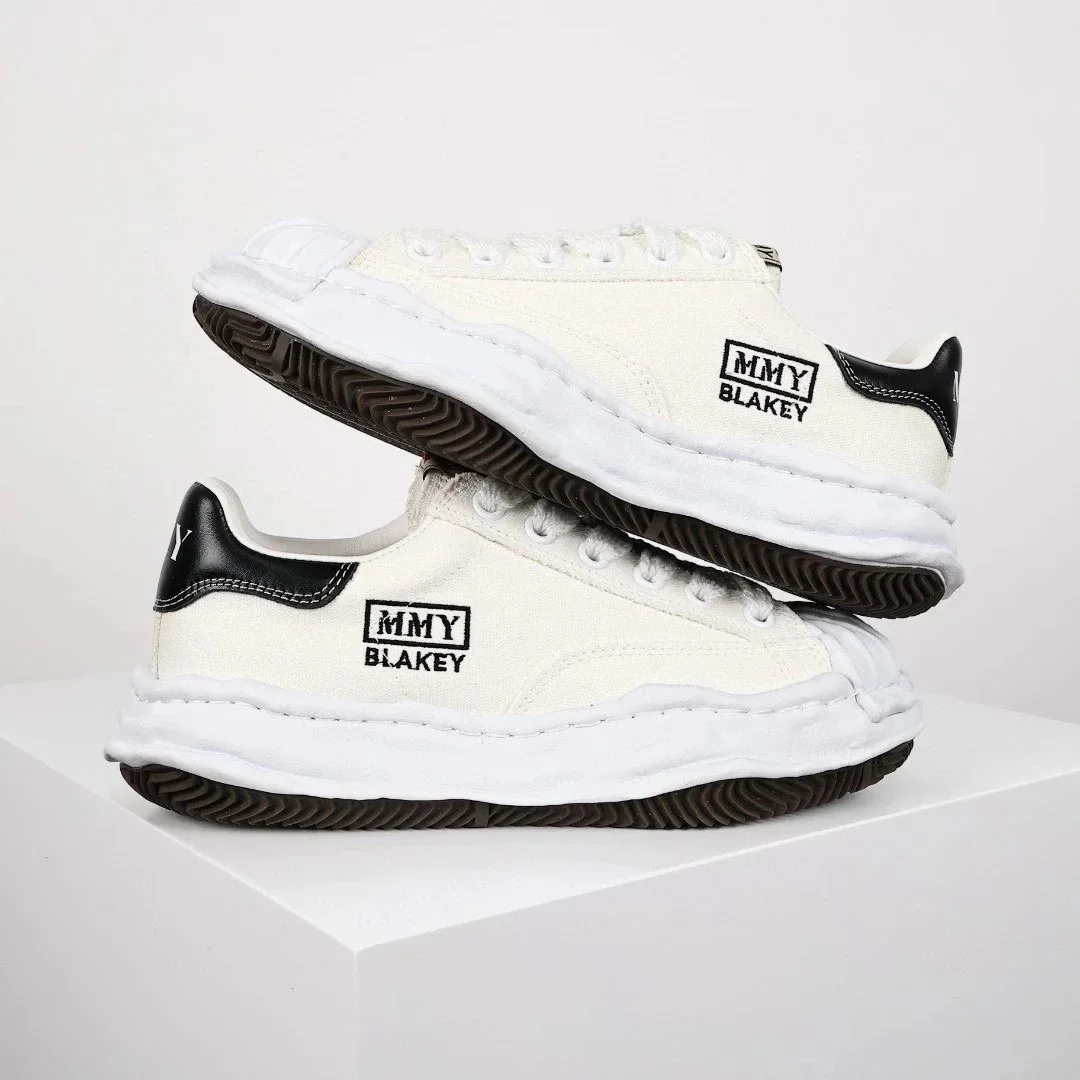 Maison Mihara Yasuhiro Maison Mihara Yasuhiro MMY Blakey Triple White Sneakers White - 1