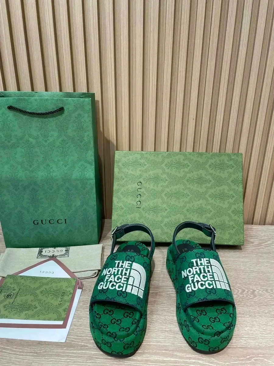 Gucci Gucci The North Face Green Platform Sandals Green - 1
