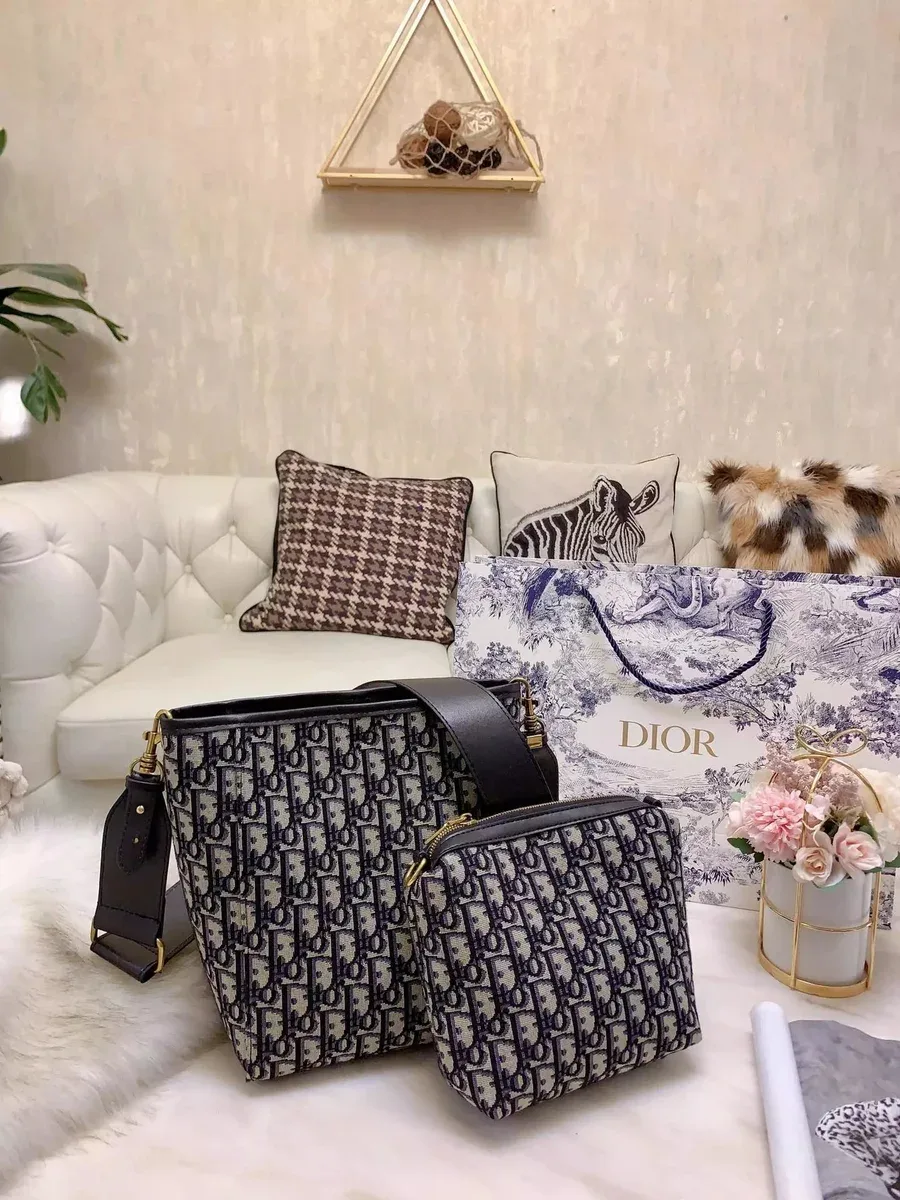 Dior Dior Lady Dior Monogram Beige/Blue Tote Bag Blue - 1