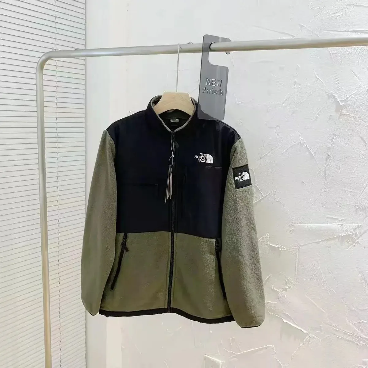 The North Face The North Face Nuptse Military Green Fleece Jacket Green - 1